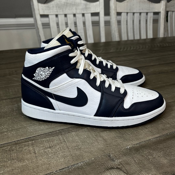 Jordan Other - Nike Air Jordan 1 Mid Obsidian Sneakers Sz 10